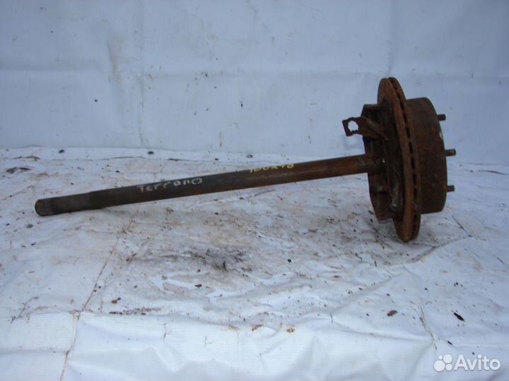 Задняя полуось Nissan terrano 1 94г