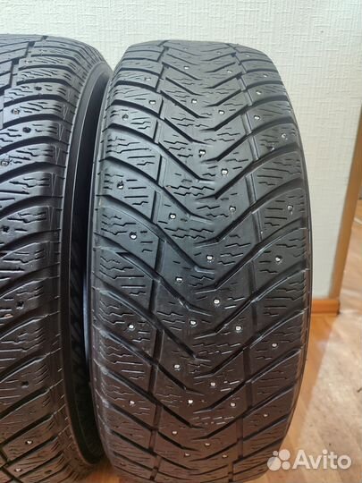 Yokohama IceGuard Stud IG65 235/65 R17