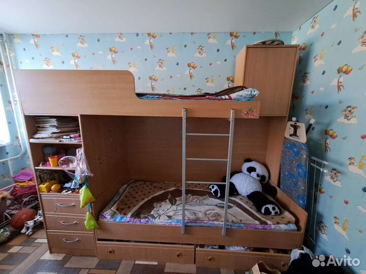 Двухъярусная кровать бу с матрасами