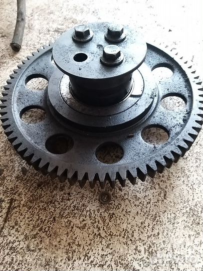 Шестерня промежуточная ман 51045053063