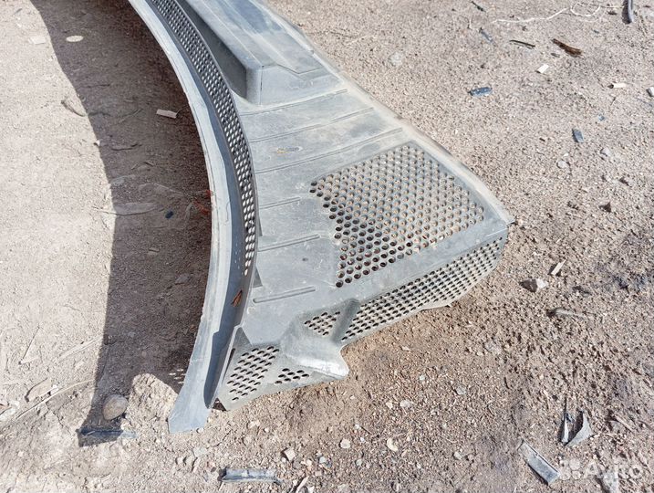 Жабо под лобовое Opel Vectra B