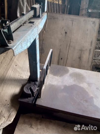 Весы напольные торговые механические