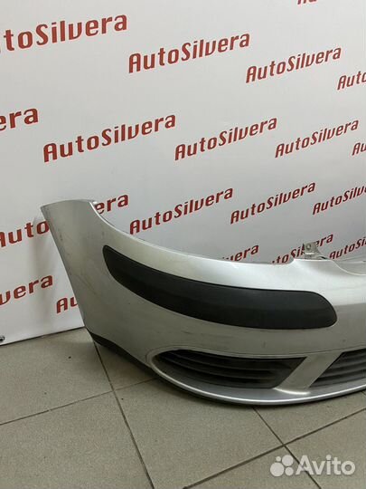 Volkswagen Golf 5 Plus 2005-2009 бампер передний