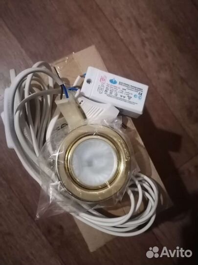 Светильник встраиваемый