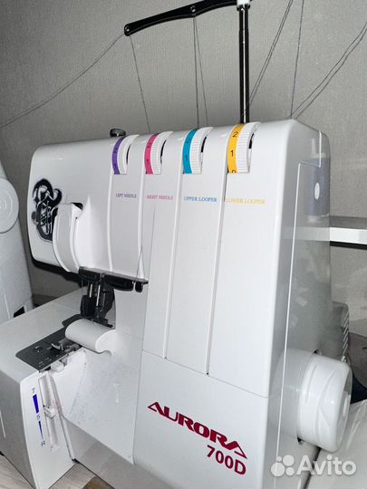 Оверлок Aurora 700D