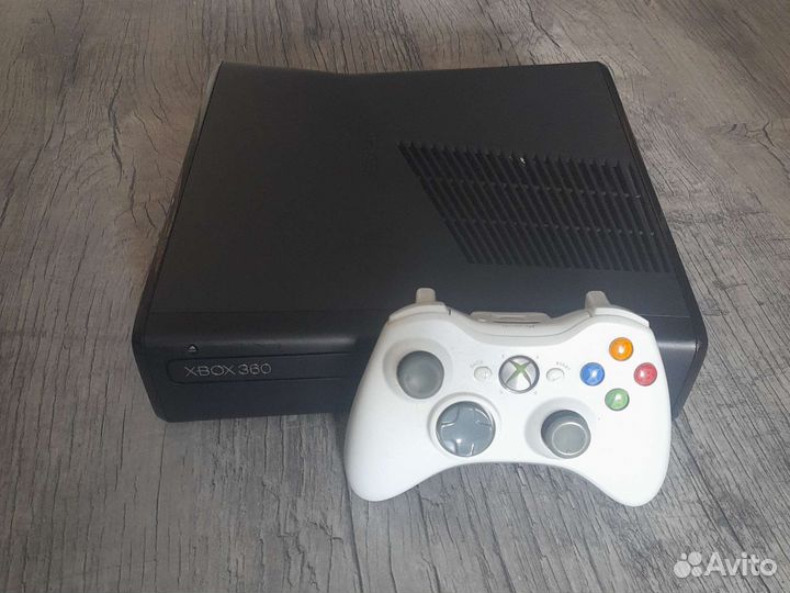 Xbox 360 slim freeboot прошитый +30 игр