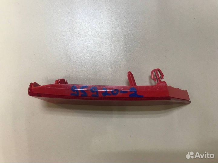 Светоотражатель в задний бампер левый