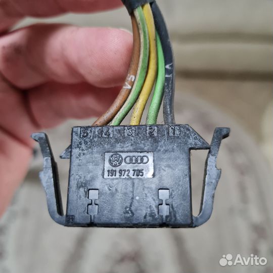 Разъем VAG 191972705