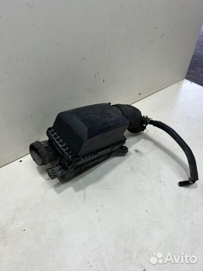 Корпус воздушного фильтра передний Hyundai Solaris