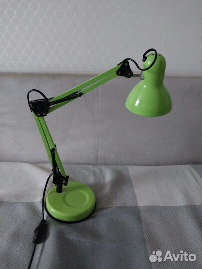 Лампа настольная