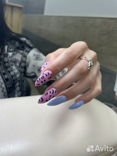 Педикюр с покрытием лаком