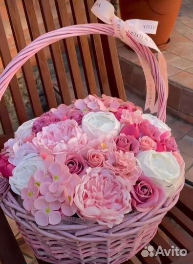 Коробка корзина цветы розы из мыла конфет