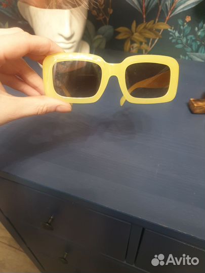 Солнцезащитные очки hm