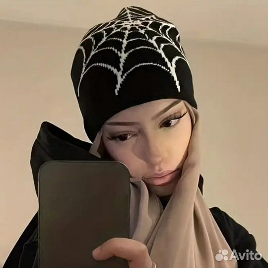 Шапка паутина y2k