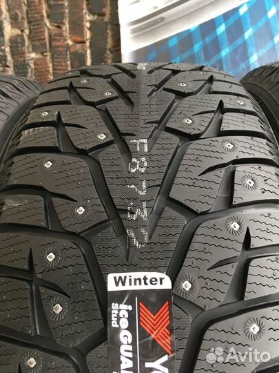 Yokohama Ice Guard Stud IG55 215/55 R17 128