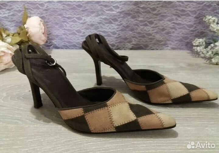 Винтажные босоножки и перчатки