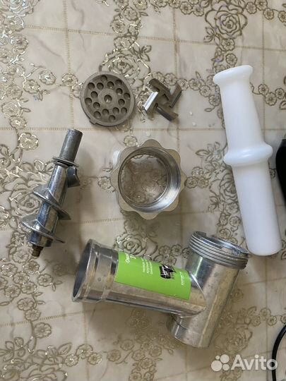 Мясорубка электрическая