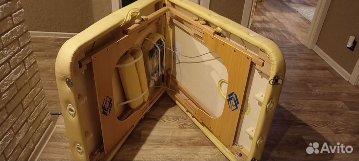 Массажный стол