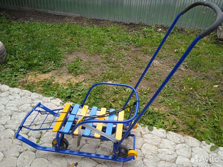 Санки детские на колёсиках с матрасиком и накидкой