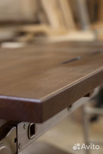 Подоконник дубовый