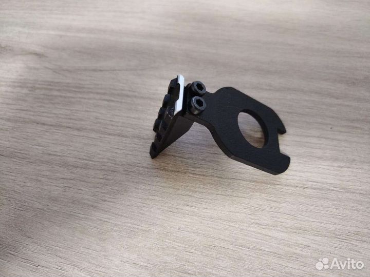 Кронштейн с планкой вивера