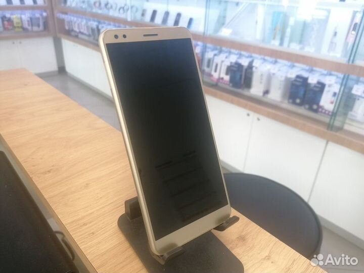 ZTE Blade V9, 3/32 ГБ