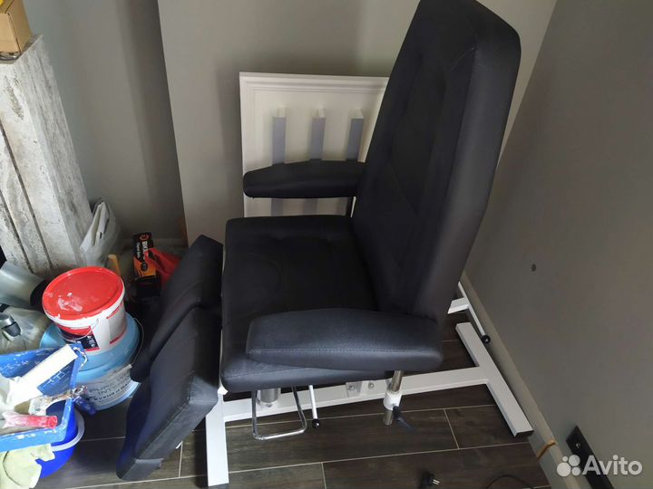 Педикюрное кресло на гидравлике регулируемое