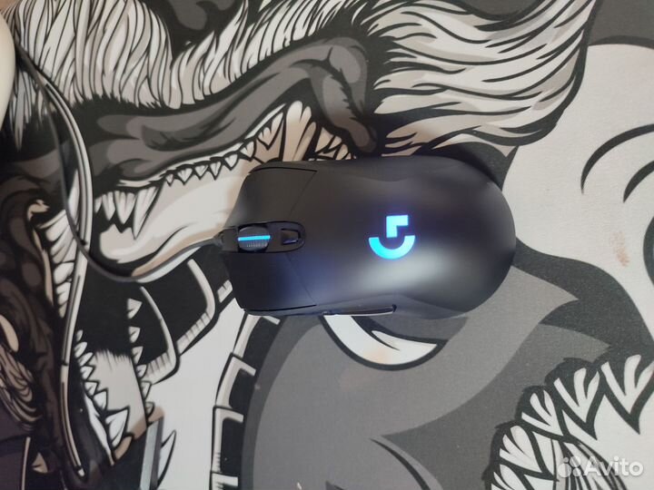 Logitech G403 hero