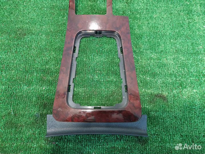 Накладка центральной консоли Peugeot 407 (6E) 2005