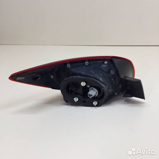 Фонарь задний наружный правый Mazda Mazda 3 BM 201