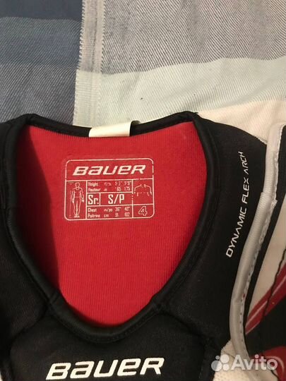 Нагрудник хоккейный bauer sr