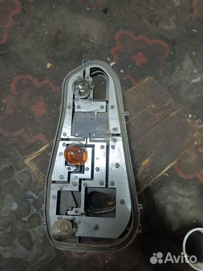 Плата правого фонаря Renault Logan I