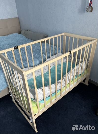 Детская кроватка