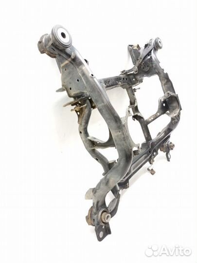 Балка подвески (подрамник) передняя Mercedes-Benz