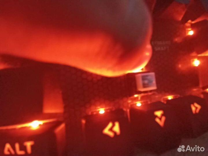 Игравая механическая клавиатура bloody B800