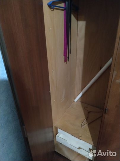 Шкаф распашной бу