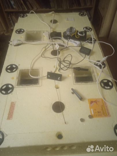 Инкубатор для яиц автоматический бу