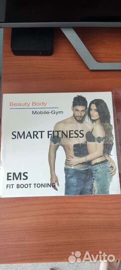 Фитнес стимулятор мышц EMS