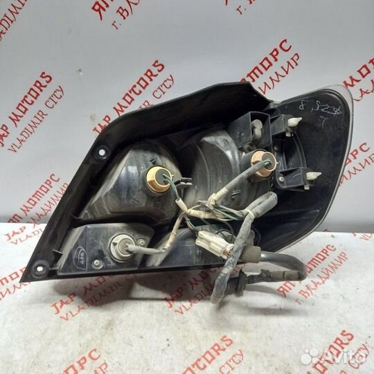 Фонарь задний задний левый Mitsubishi Outlander XL