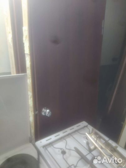 Металлическая дверь бу