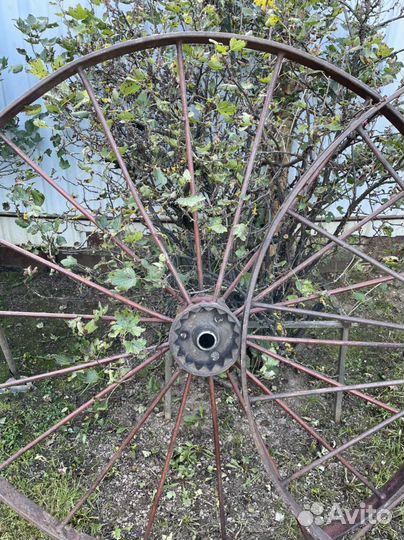 Колеса железные старые