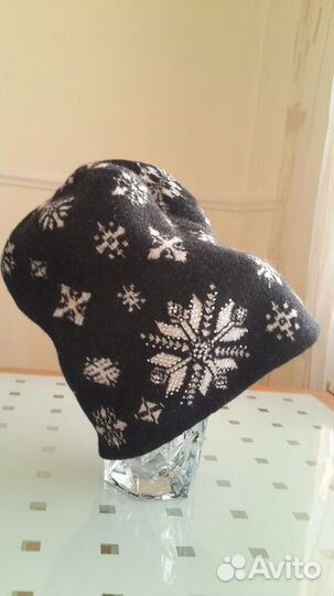 Шапочки женские 56-57 размер Шерсть