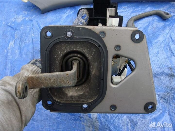 Селектор АКПП Toyota Land Cruiser HDJ101 1HD 2000