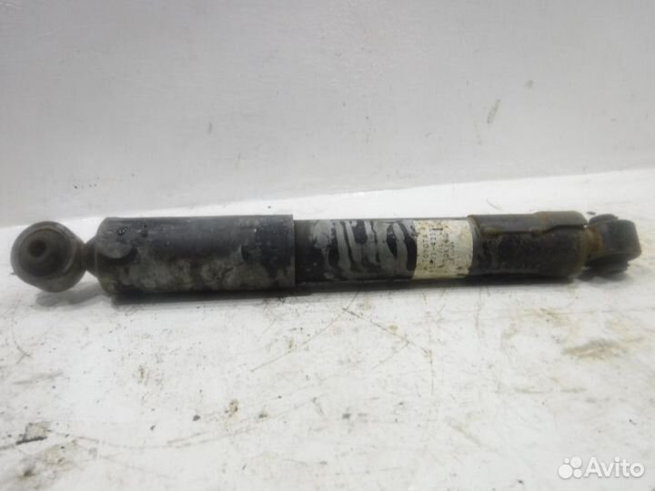 Амортизатор задний 4853142130