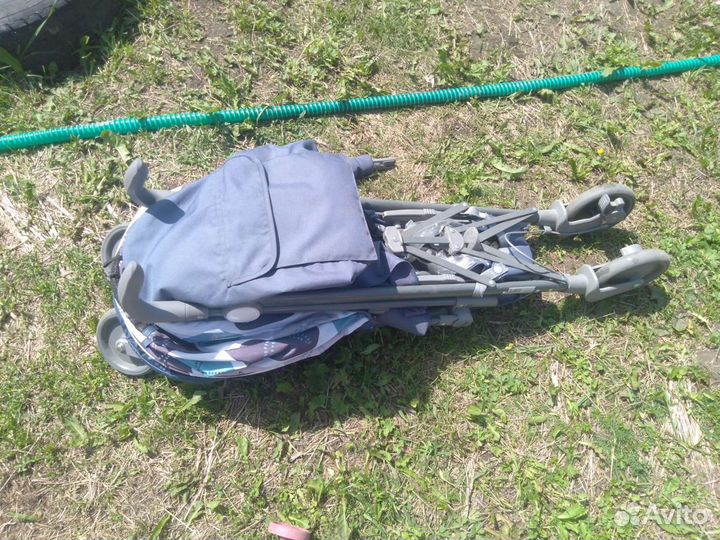 Прогулочная коляска