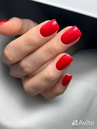 Маникюр, педикюр