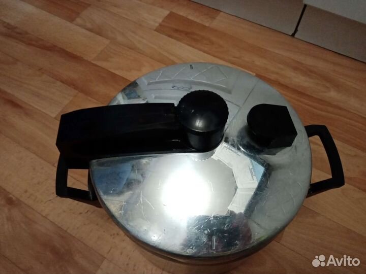 Скороварка СССР 6л,посуда