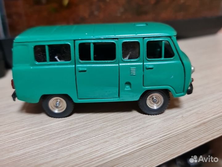 Модель автомобиля 1 43 УАЗ 452