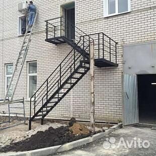 Лестница железная