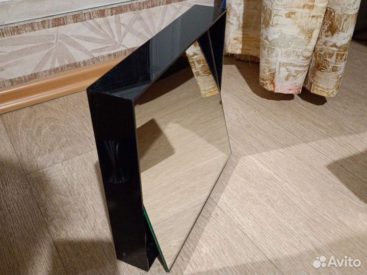 Зеркало короб двигающееся на витрину и т.п